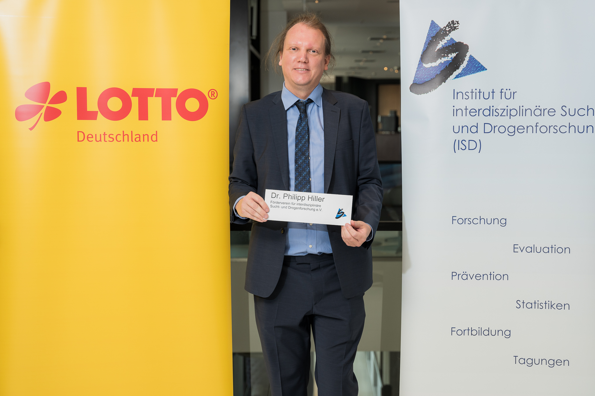Dr. Philipp Hiller (ISD)
