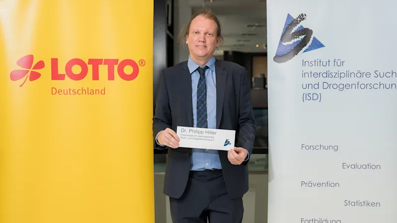 Dr. Philipp Hiller (ISD)