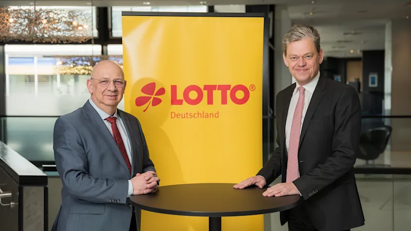 Torsten Meinberg (LOTTO Hamburg) und Axel Holthaus (LOTTO Niedersachsen)